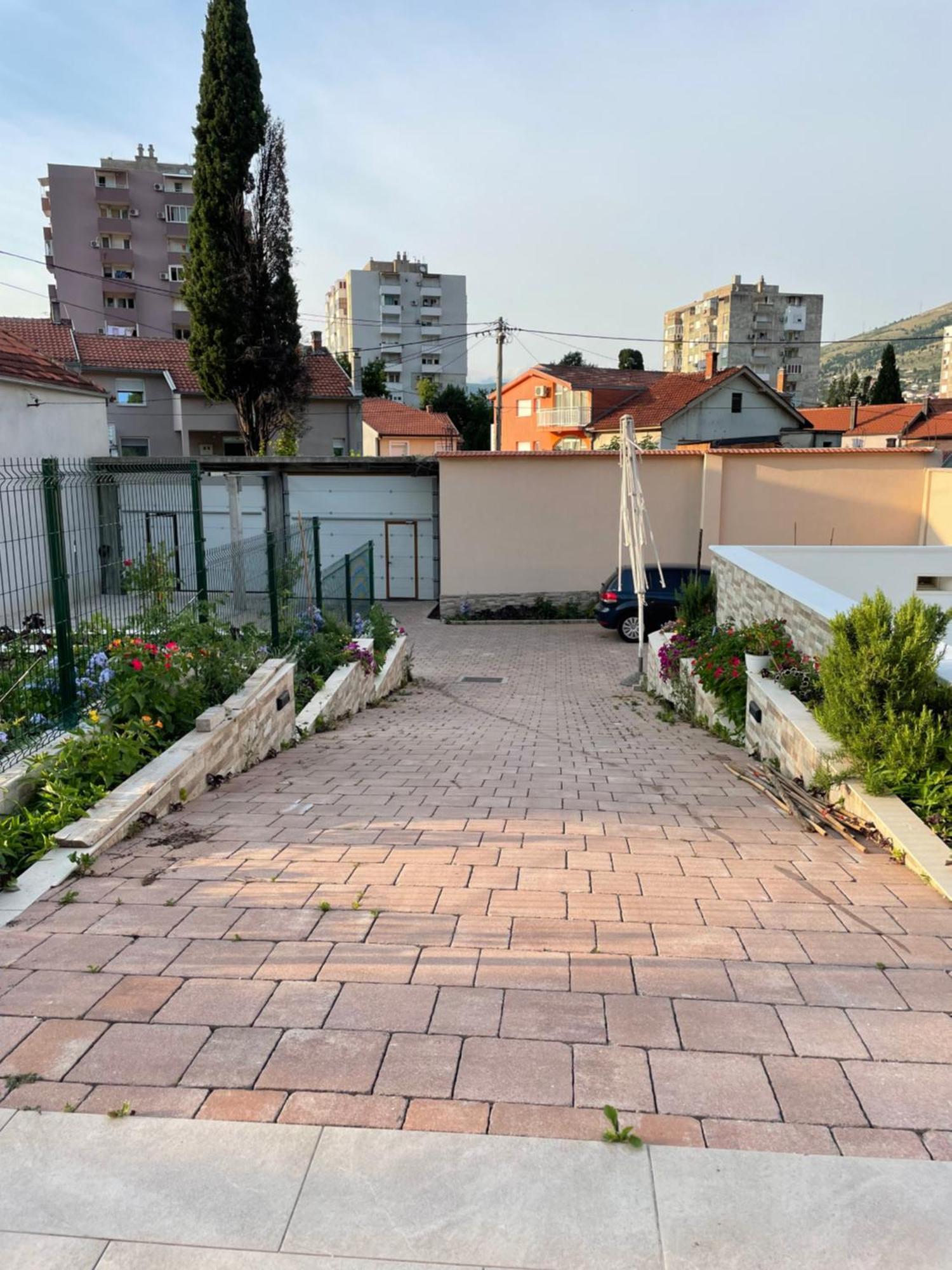 Apartments Enigma - With Private Parking Mostar Exterior photo