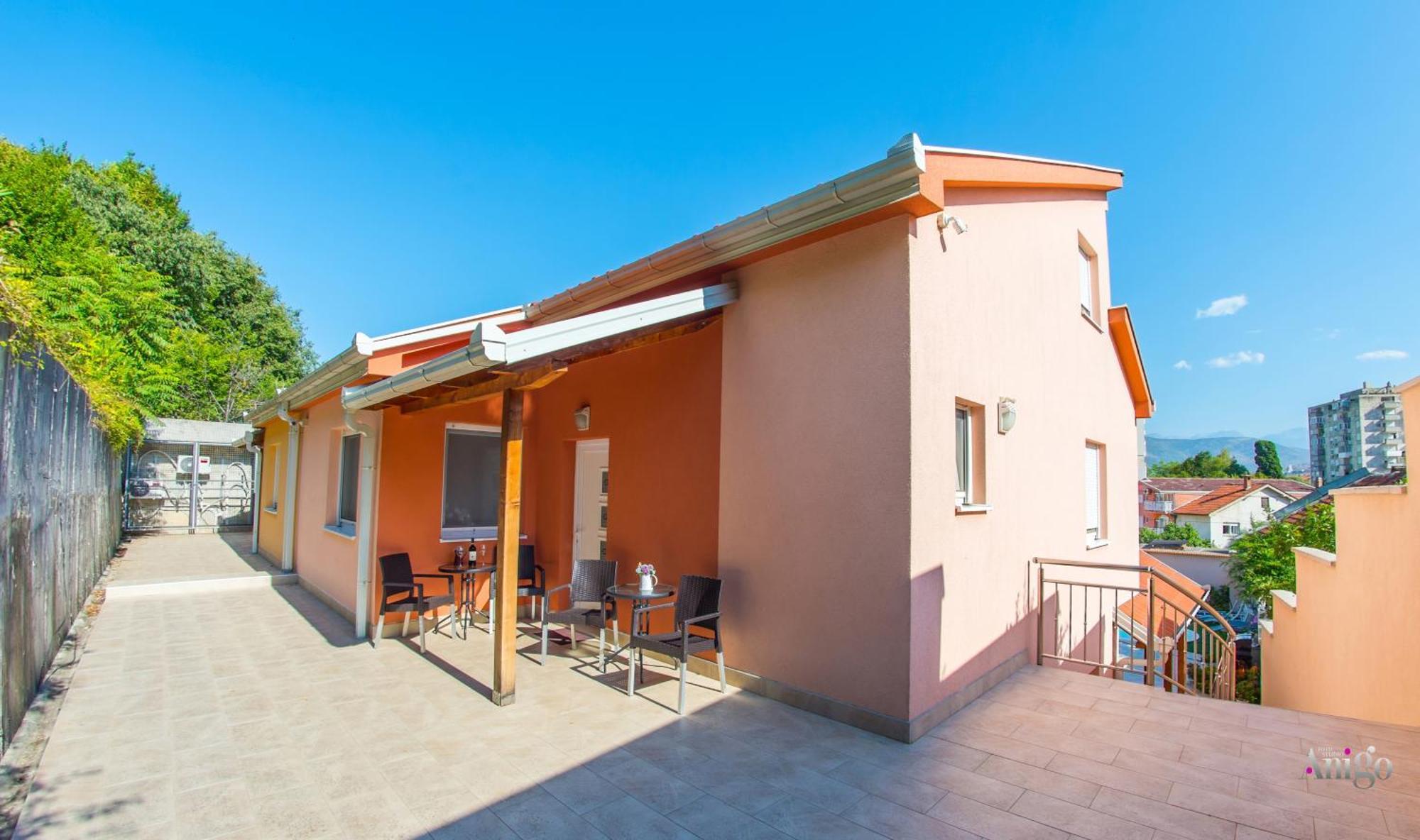 Apartments Enigma - With Private Parking Mostar Exterior photo