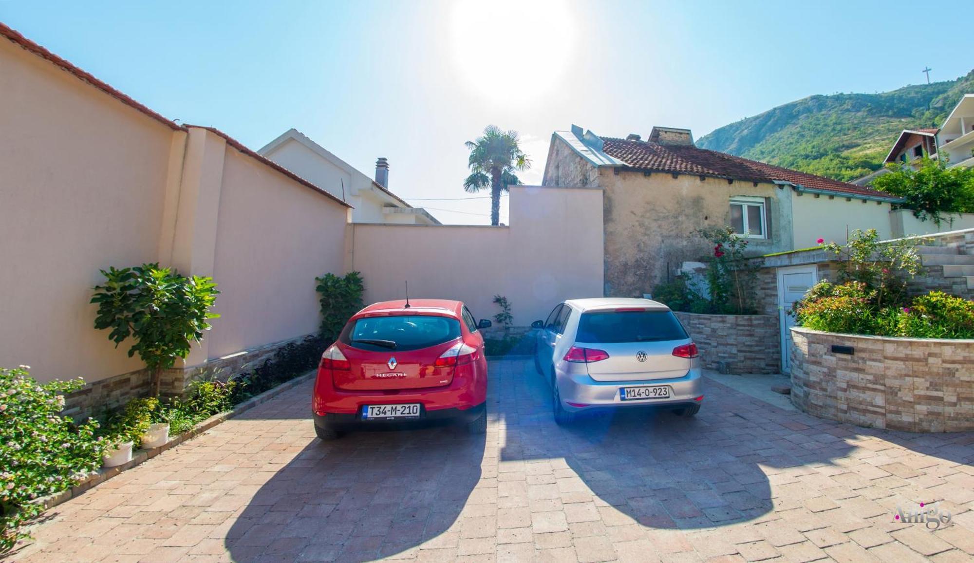 Apartments Enigma - With Private Parking Mostar Exterior photo