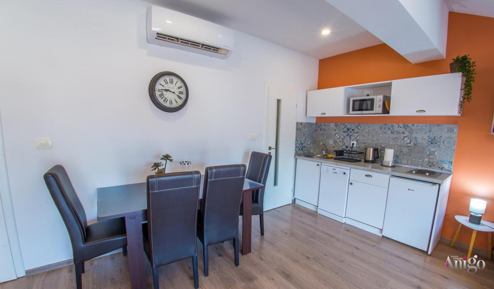 Apartments Enigma - With Private Parking Mostar Exterior photo