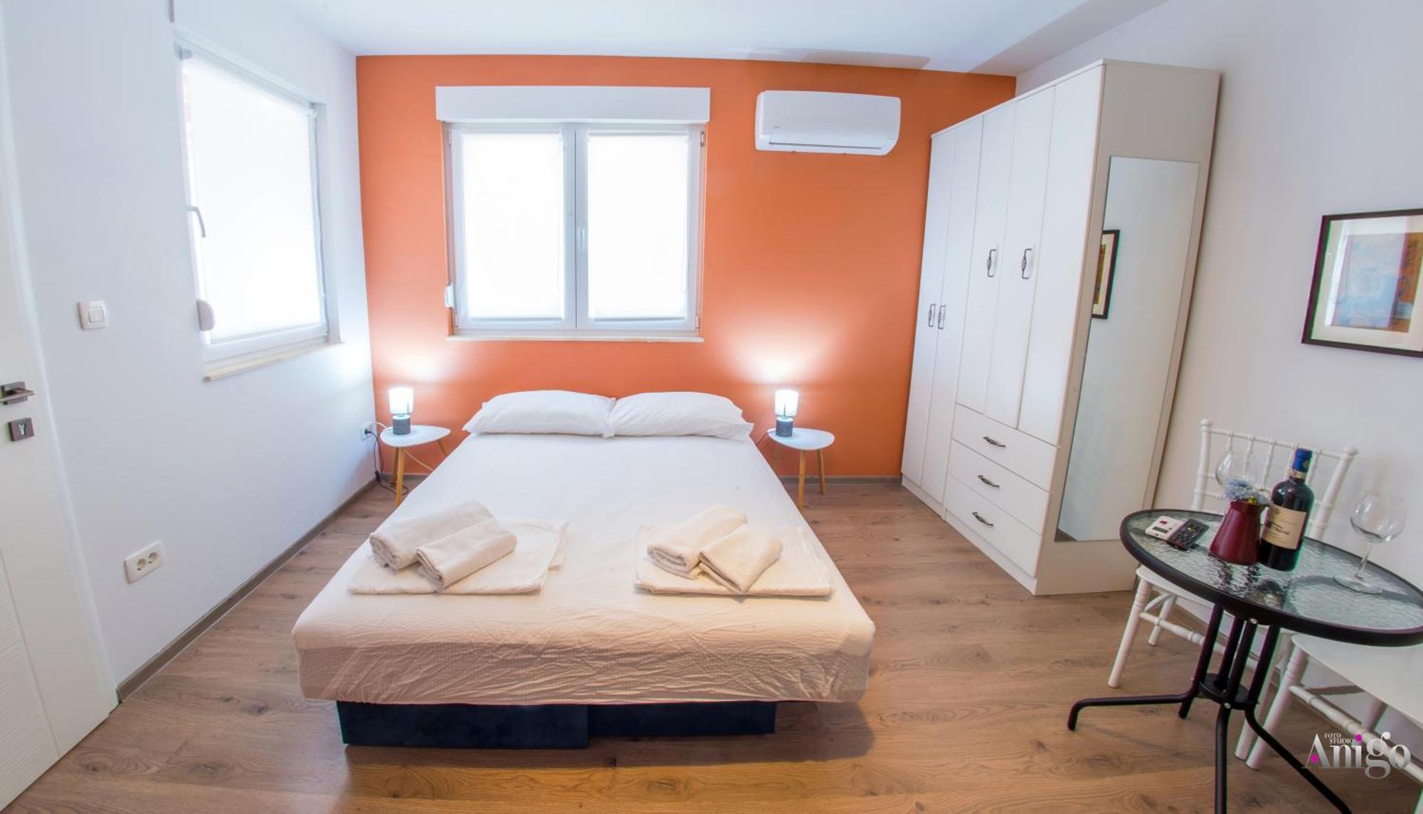 Apartments Enigma - With Private Parking Mostar Exterior photo